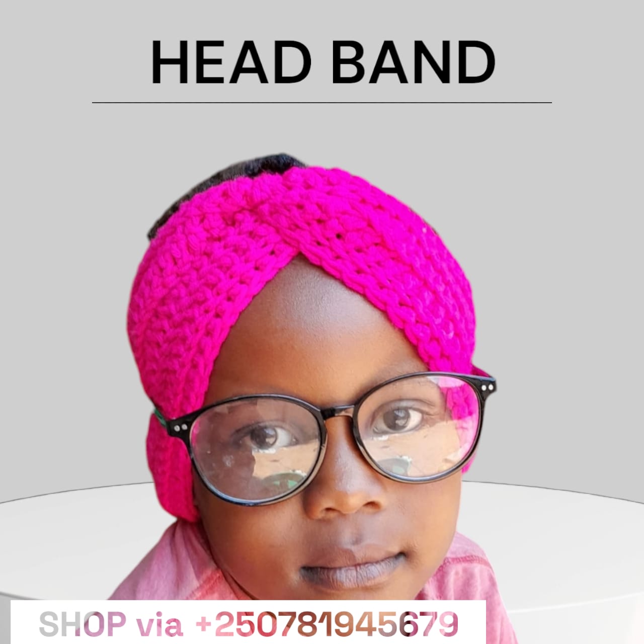 Kwiga Kuboha HEADBAND cg uyigure kuri macye.